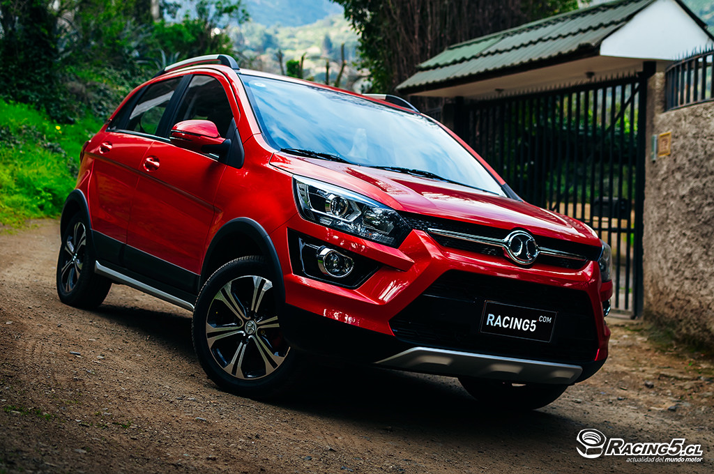 [Test Drive] Baic X25, que a tu primer crossover no le falte estilo