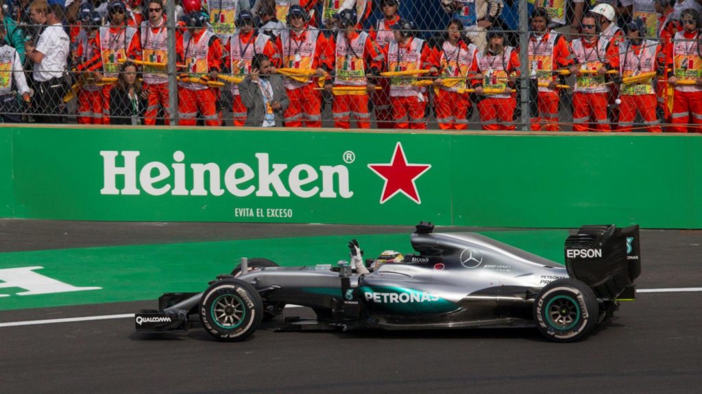 [Fórmula 1] – Lewis Hamilton vence en México en una controvertida carrera