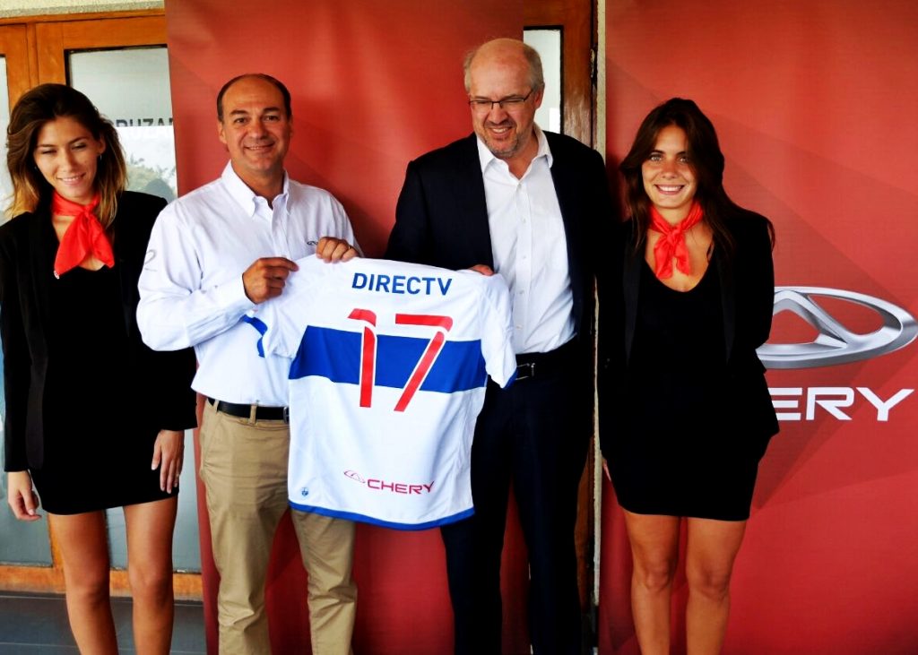 [Eventos] Chery presentó nuevo auspicio a Universidad Católica, bicampeón del fútbol chileno