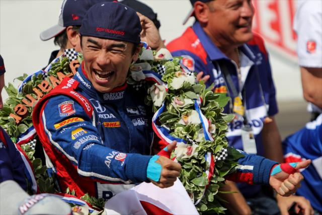 [IndyCar] Triunfo de Takuma Sato en la edición 101 de las 500 millas de Indianápolis
