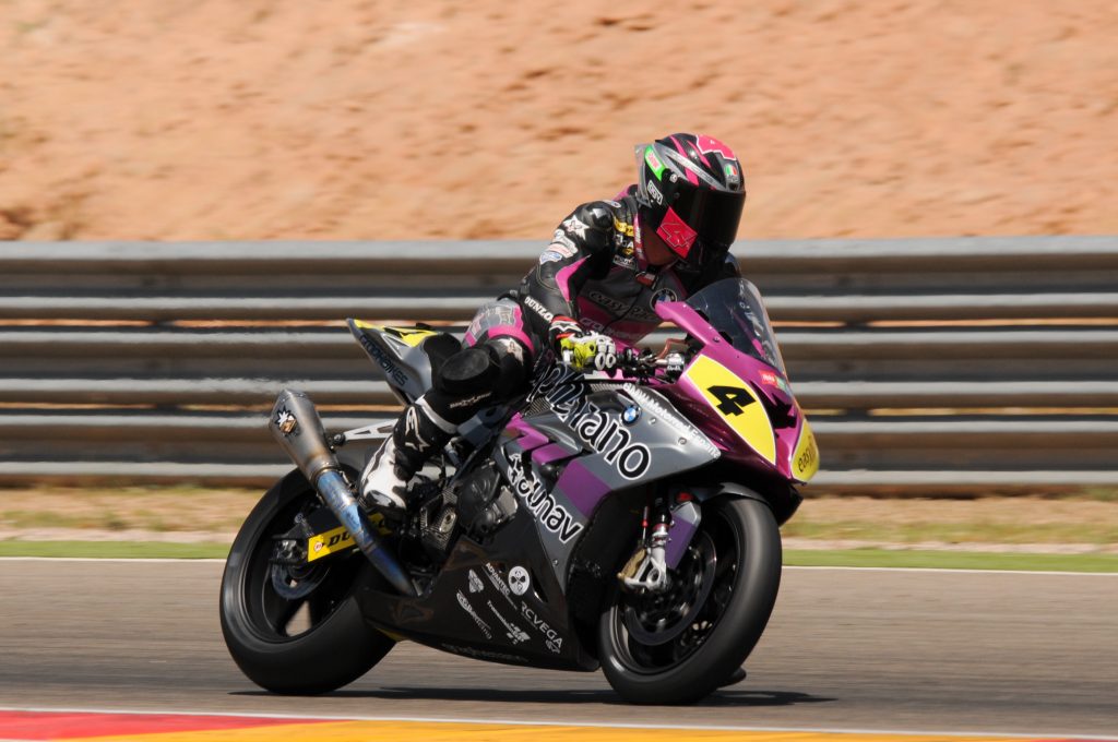 [Chilenos en el exterior/Motociclismo] Maxi Scheib abandonó en España, Vicente Kruger fue sexto en su serie