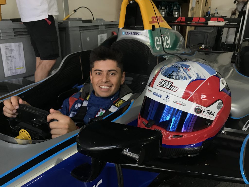 [Fórmula E] El piloto chileno Pedro Devaud realizó una prueba de un monoplaza eléctrico en el Santiago E-Prix 2018