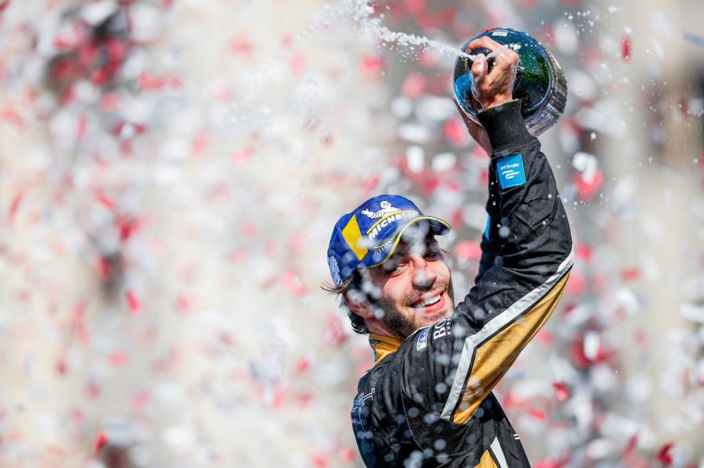 [Fórmula E] Jean-Éric Vergne triunfó en la gran fiesta del Santiago E-Prix
