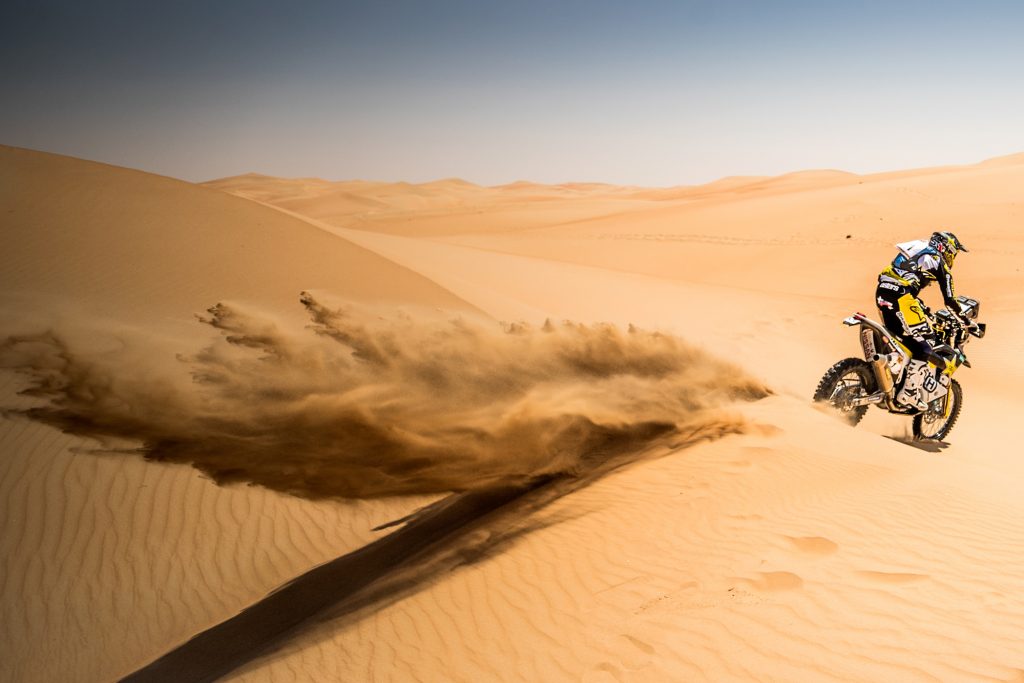 [Campeonato Mundial de Rally Cross Country] Pablo Quintanilla y José Ignacio Cornejo en el top ten en la primera etapa en Abu Dhabi
