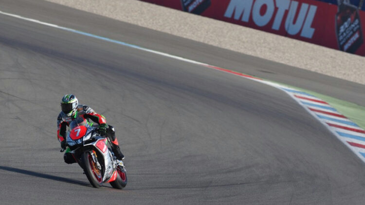 [Chilenos en el exterior/Motociclismo] Complicada jornada para Maxi Scheib en Portugal