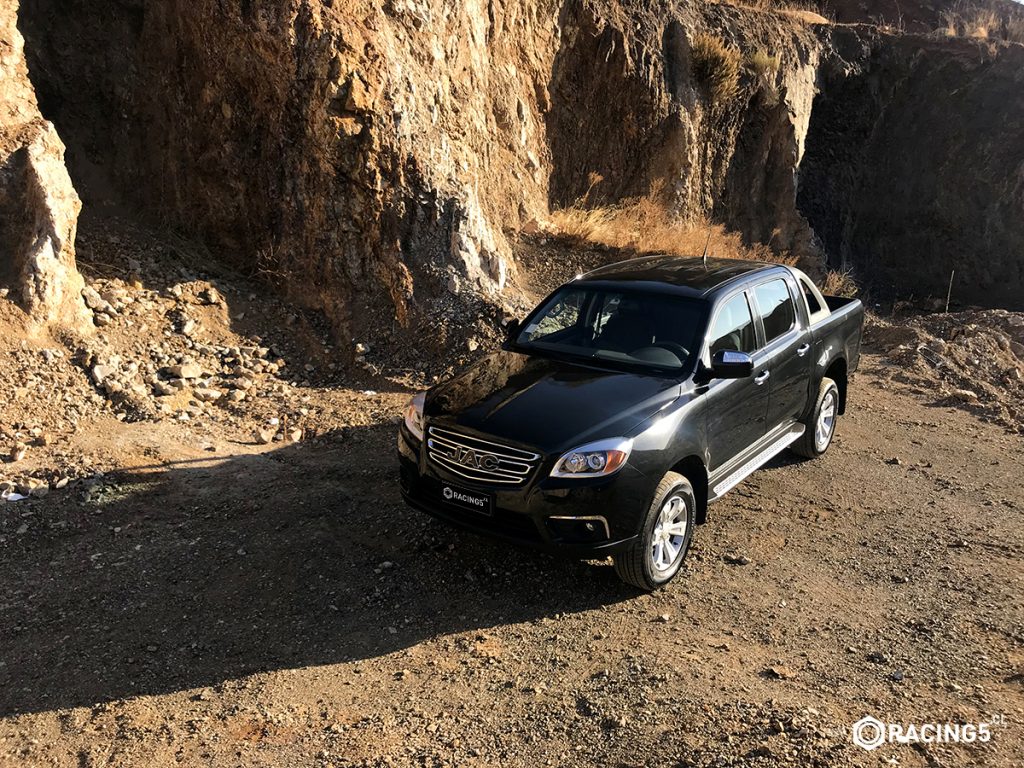 [Test Drive] JAC T6, todoterreno y siempre conectada