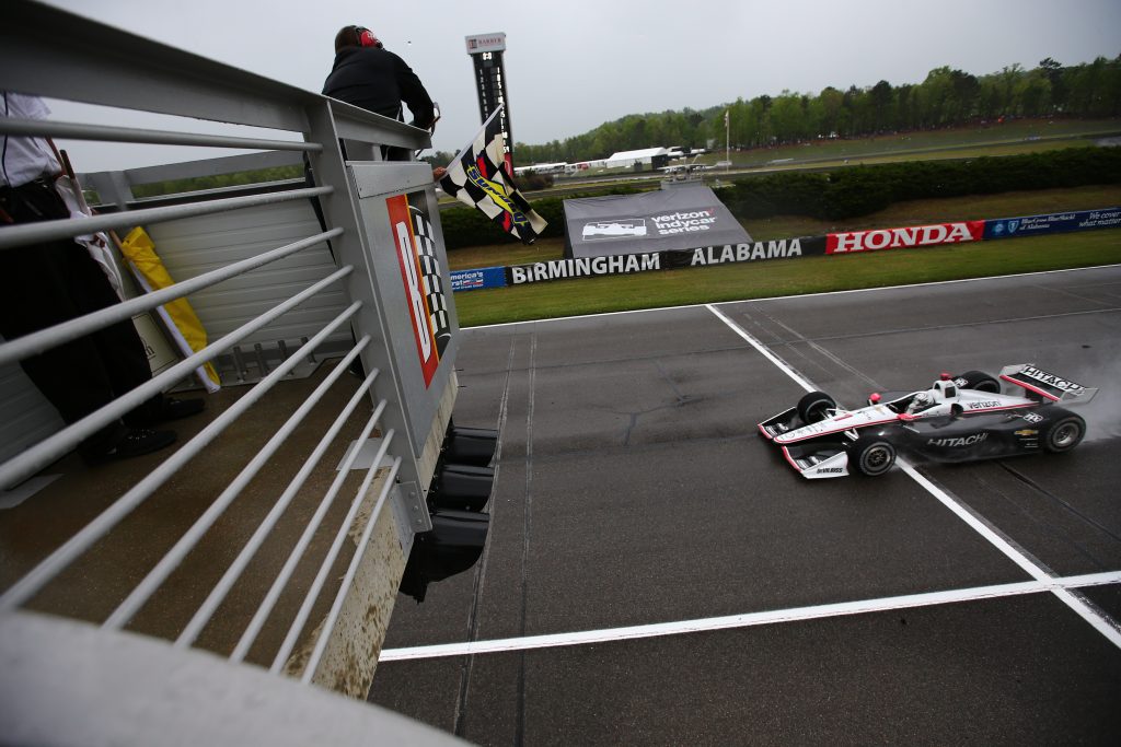 [IndyCar] Victoria de Josef Newgarden en Barber en una carrera que tomó casi 24 horas en completar