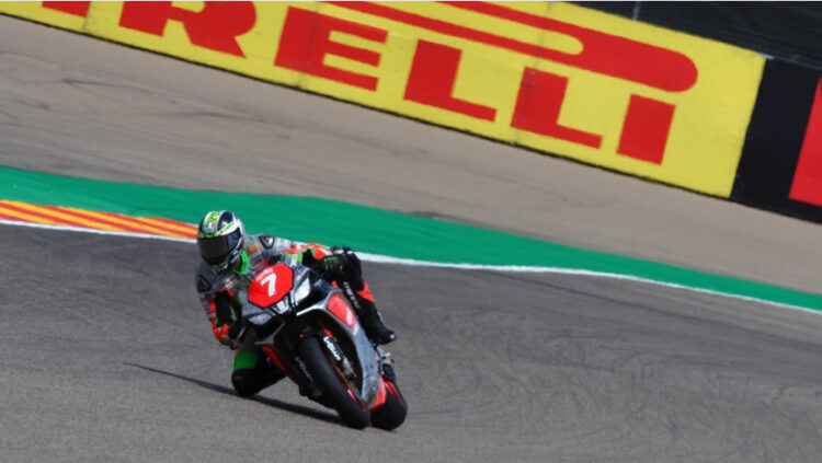 [Chilenos en el exterior/Motociclismo] Maxi Schieb fue cuarto en la primera fecha del Campeonato Europeo Superstock 1000