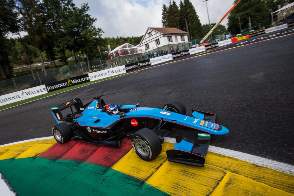 [GP3 Series] Colombiana Tatiana Calderón sumó un punto en Bélgica