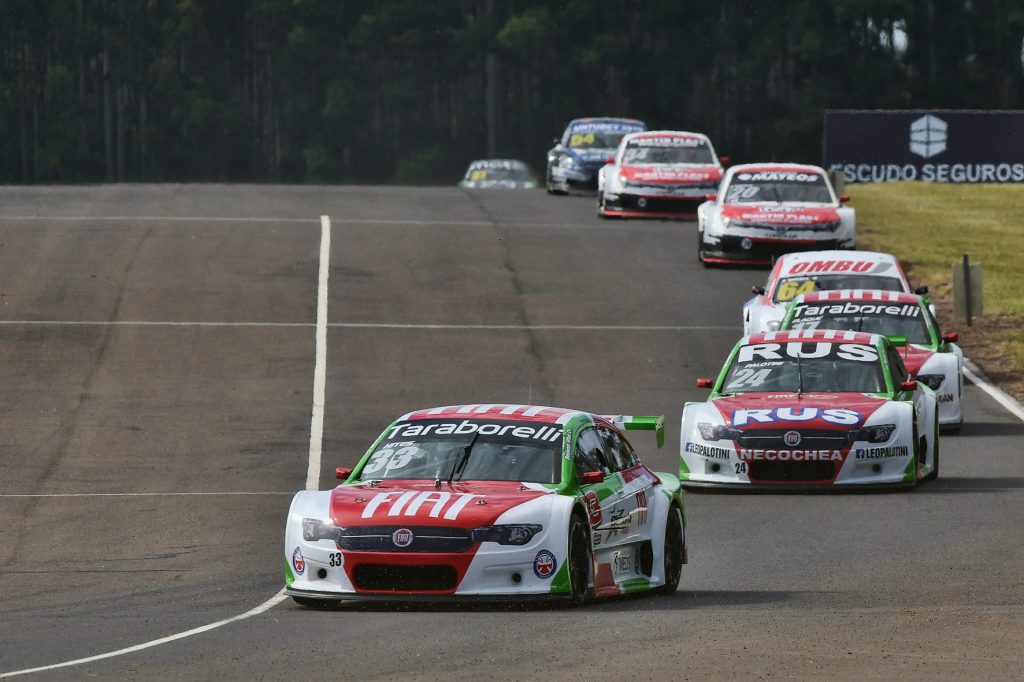 [Top Race Series] Benjamín Hites abandonó en Concordia cuando marcha sexto