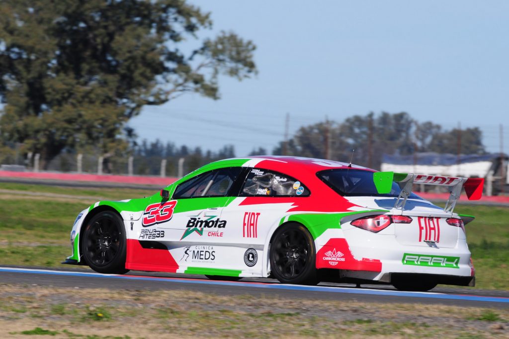 [Chilenos en el exterior] Gran remontada de Benjamín Hites en la séptima fecha del Top Race Series