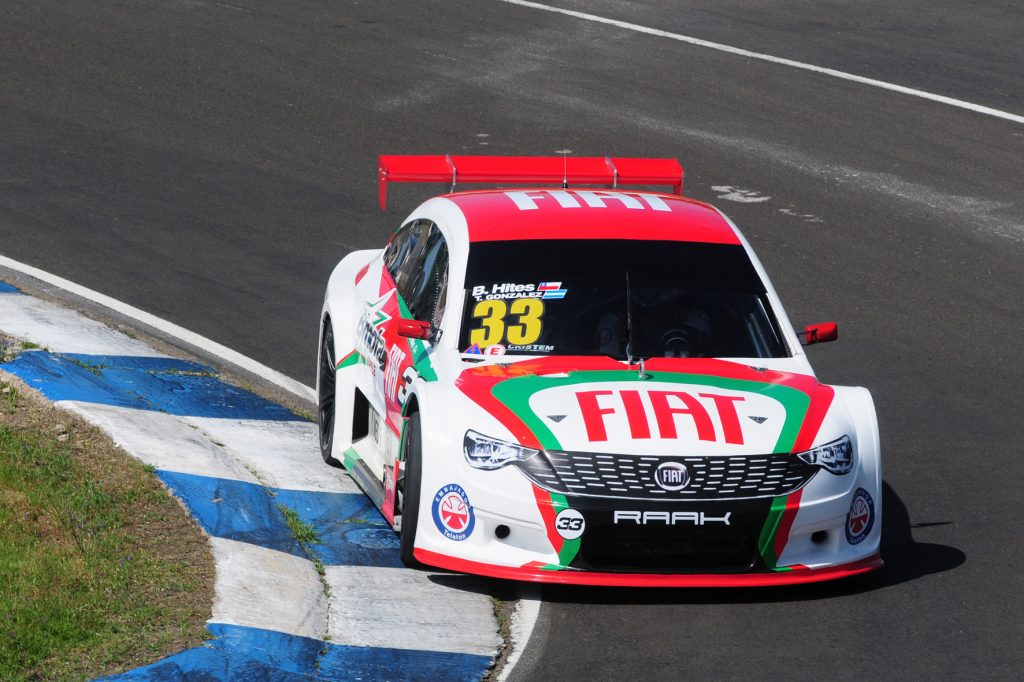[Chilenos en el exterior] Benjamín Hites largará segundo en la undécima fecha del Top Race Series
