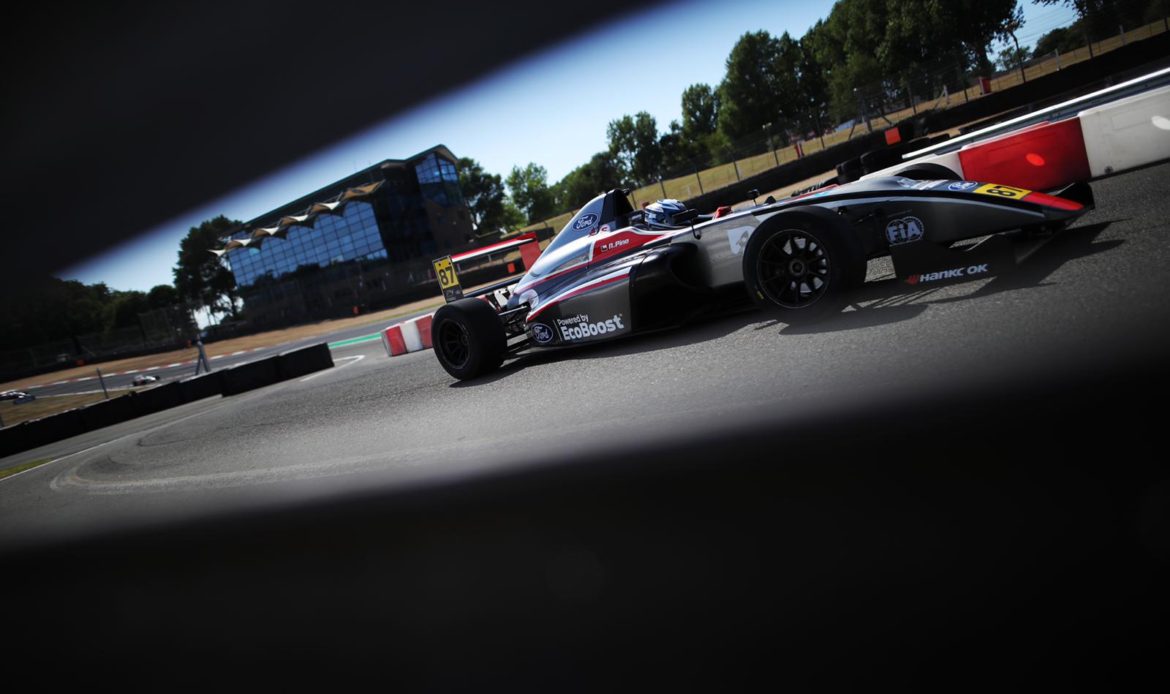 [Chilenos] Nicolás Pino buscará seguir sumando experiencia en la tercera fecha de la F4 británica