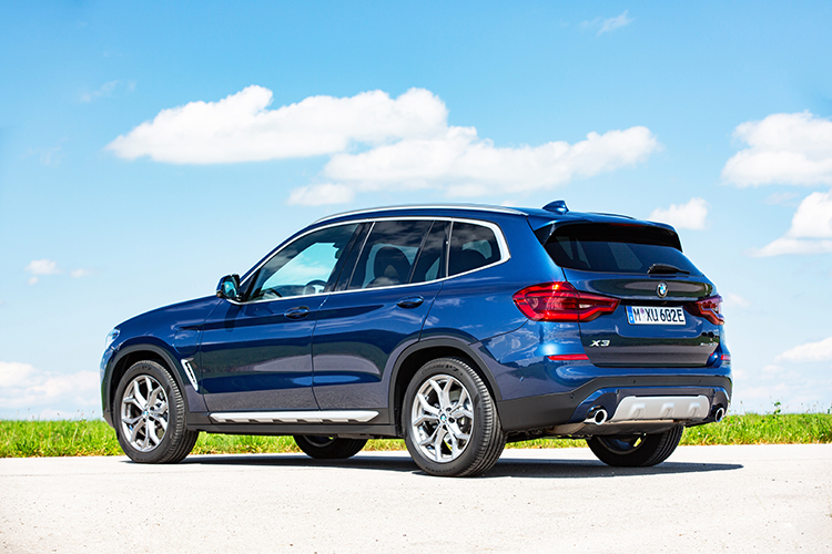 BMW presenta en Chile el X3 híbrido enchufable que no contamina la