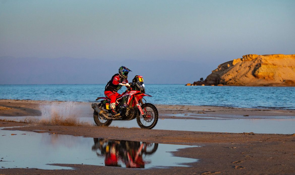 [Dakar 2021] José Ignacio Cornejo se posiciona en el liderato en las motos
