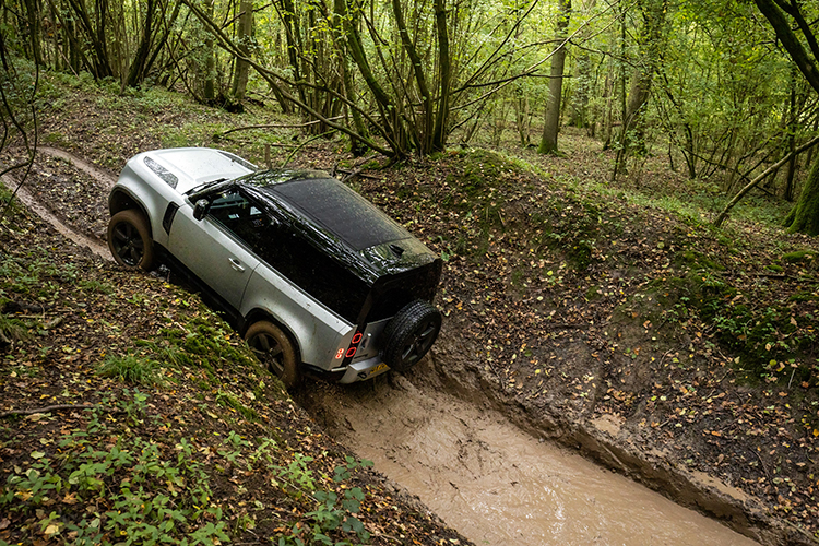 Land Rover Defender 90 ya se encuentra en preventa exclusiva