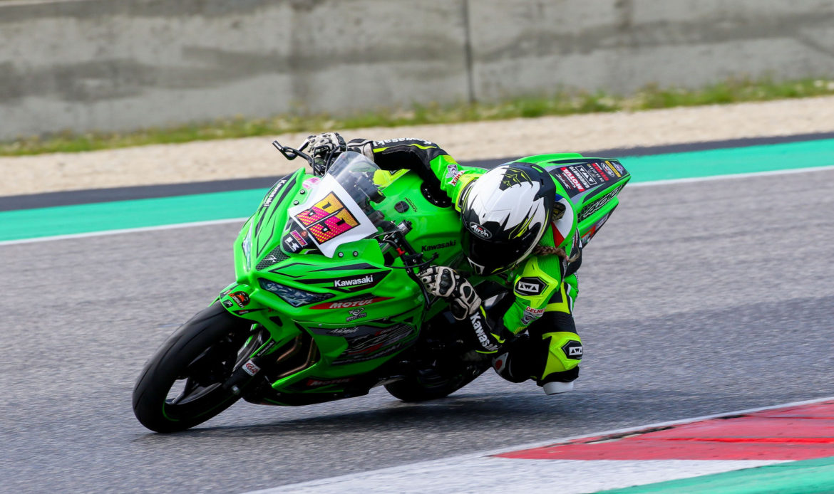 [Chilenos en el exterior] Isis Carreño sorprende en Copa Femenina de Europa en Motociclismo Velocidad