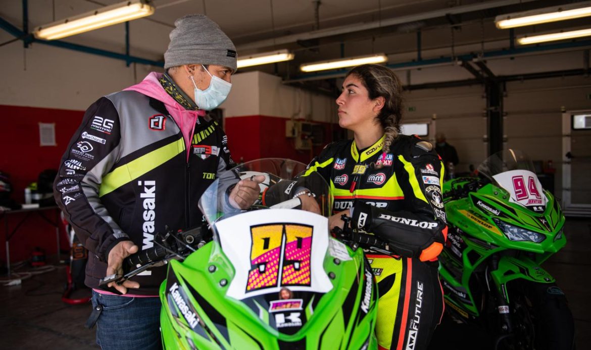 [Chilenos en el exterior] Isis Carreño debuta en Copa de Europa de Motociclismo de Velocidad