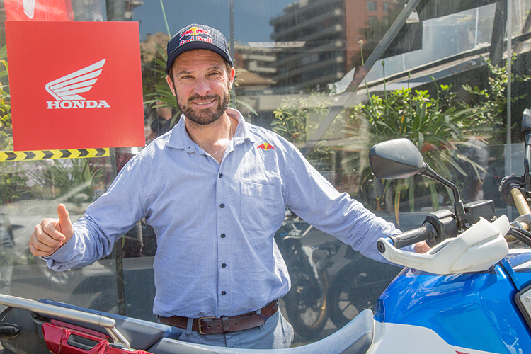 Honda motos celebra números azules con nueva alianza junto a Francisco “Chaleco” López