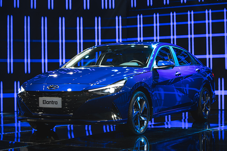 Hyundai presentó el All-new Elantra, radicalmente renovado