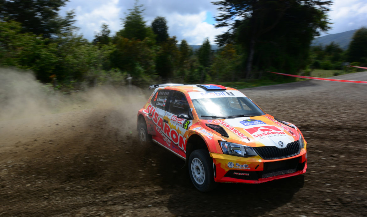 [RallyMobil] Emilio Fernández gana la etapa del sábado, pero Martínez sigue firme en el liderato del Rally en Osorno