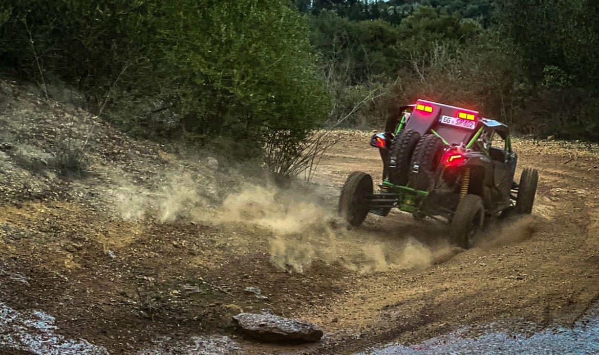 [Chilenos en el exterior] Francisco «Chaleco» López pasa a ser piloto oficial de Can-Am Factory