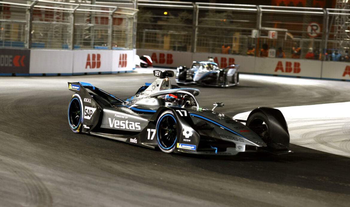 [Fórmula E] Nyck de Vries gana la primera carrera de la Temporada 8