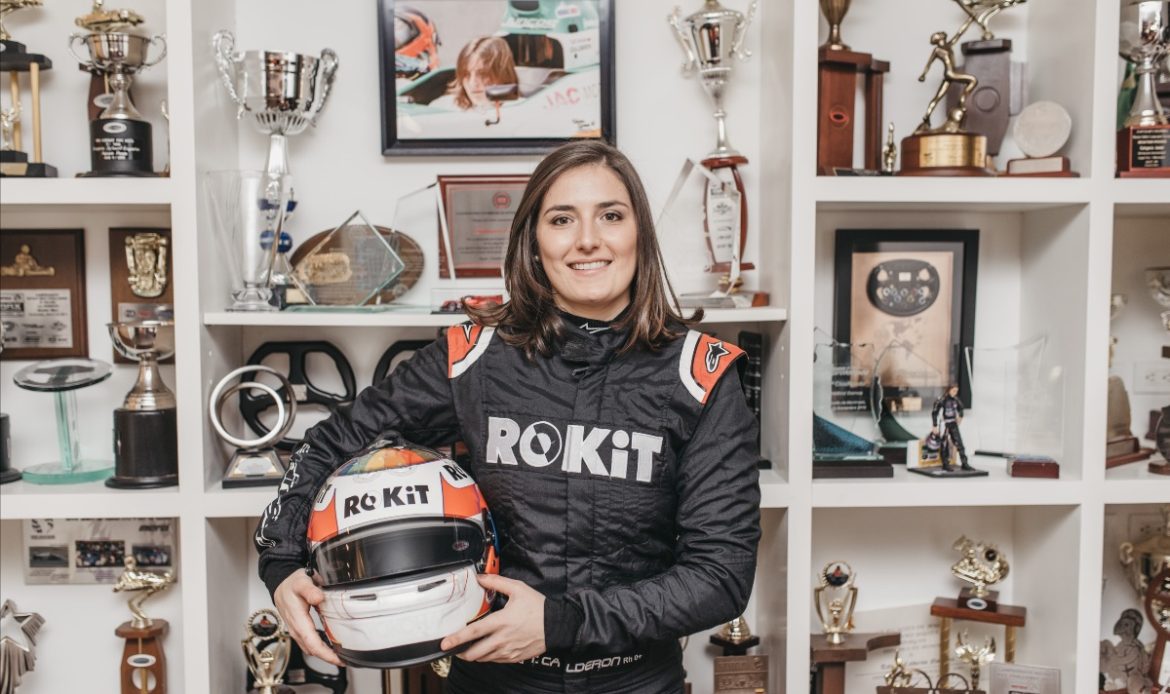 [IndyCar] Colombiana Tatiana Calderón firmó con el equipo A.J. Foyt Racing para la temporada 2022