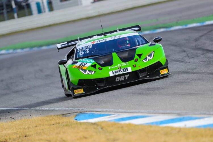 [Chilenos en el exterior] Benjamín Hites competirá en torneo alemán ADAC GT Masters con el Team Lamborghini